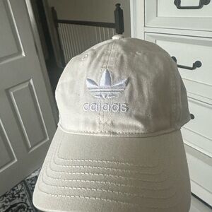 Adidas Baseball Cap good condition cream